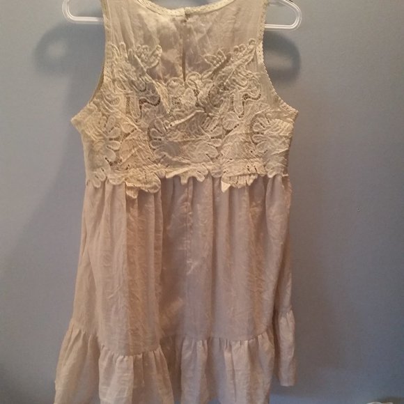 Umgee Kindred People sleeveless crochet top dress NWT - Picture 3 of 5